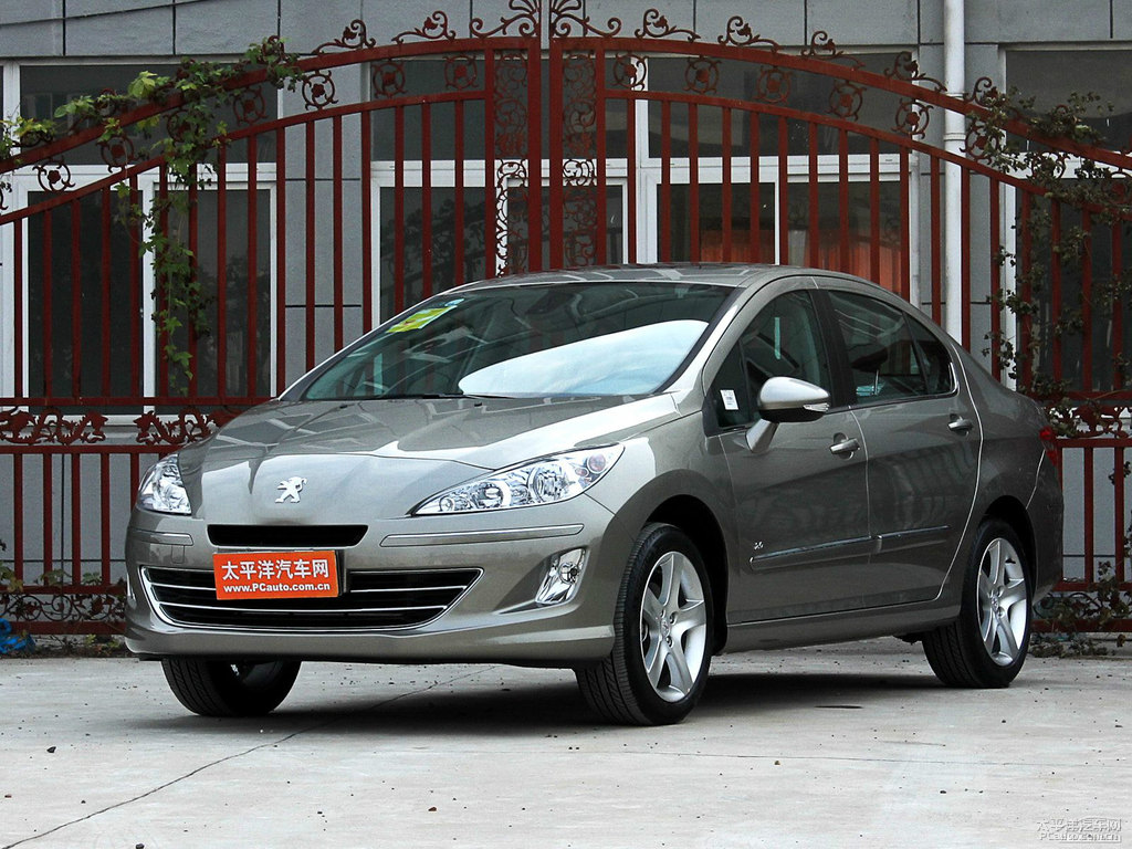 皓月灰標(biāo)致408整車外觀外觀圖片