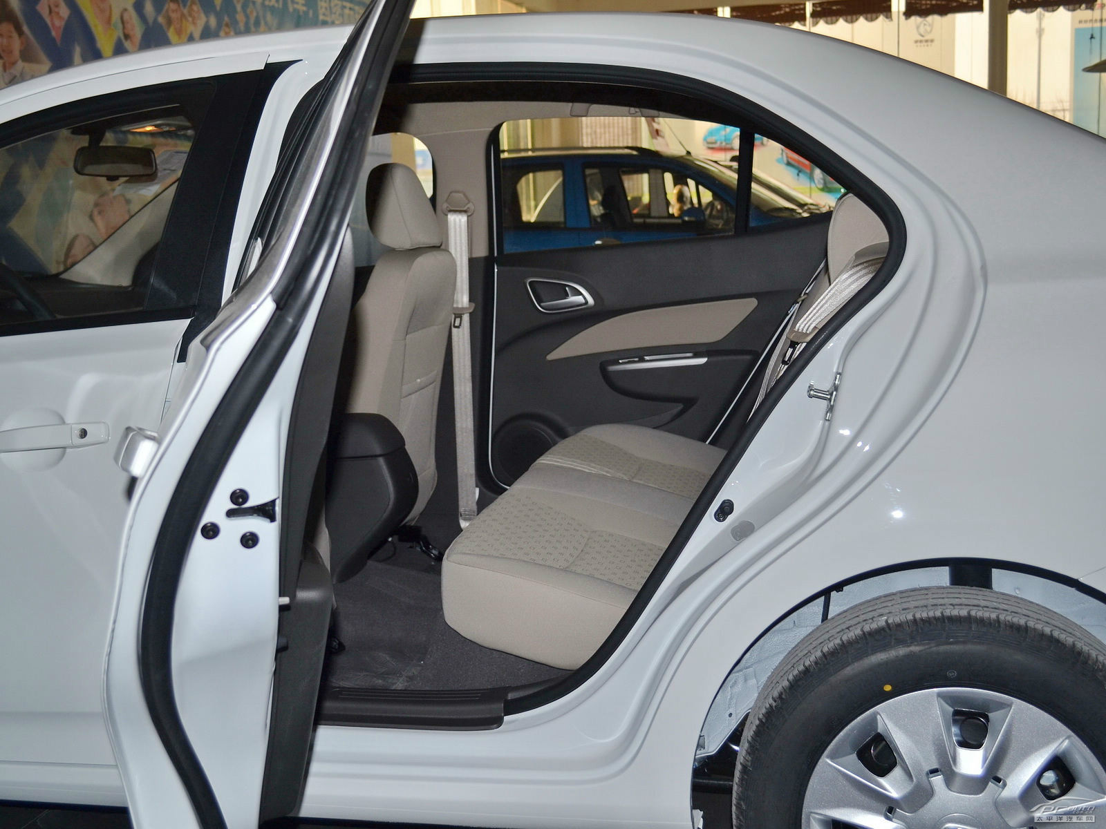 寶駿630空間高清大圖