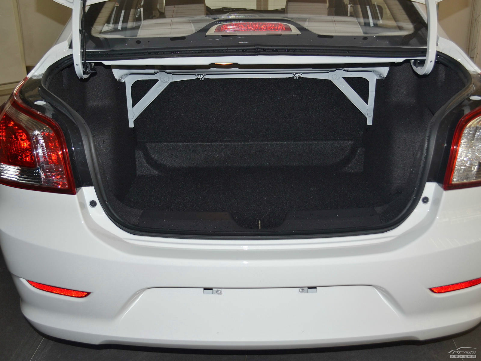 寶駿630空間高清大圖