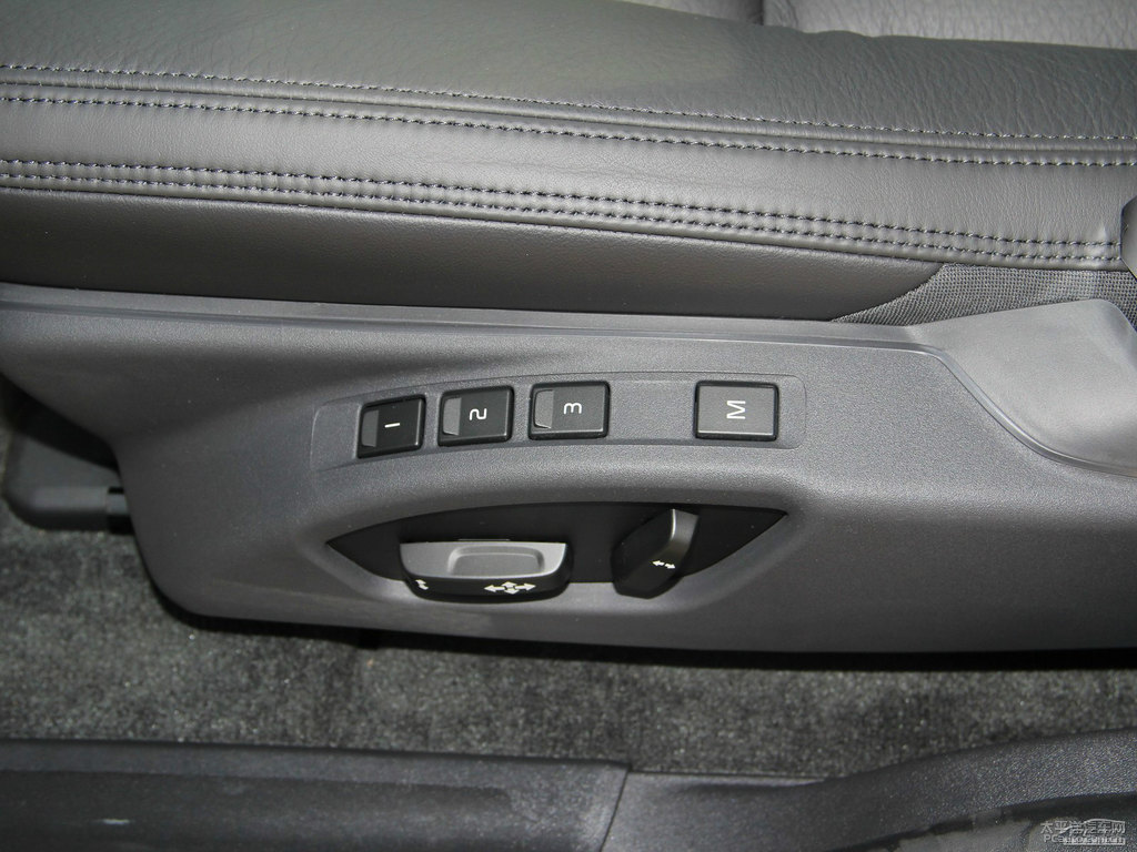 ˮ֠XC60(M)΃(ni)DƬ