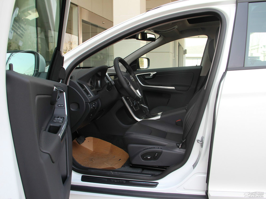 ˮ֠XC60(M){˿ggDƬ