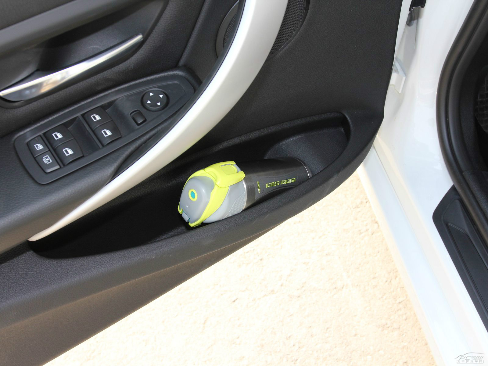 寶馬3系空間高清大圖