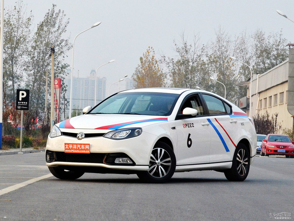 圣峰白MG6整車外觀外觀圖片