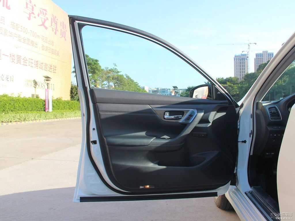珠光白天籟車廂內(nèi)飾圖片