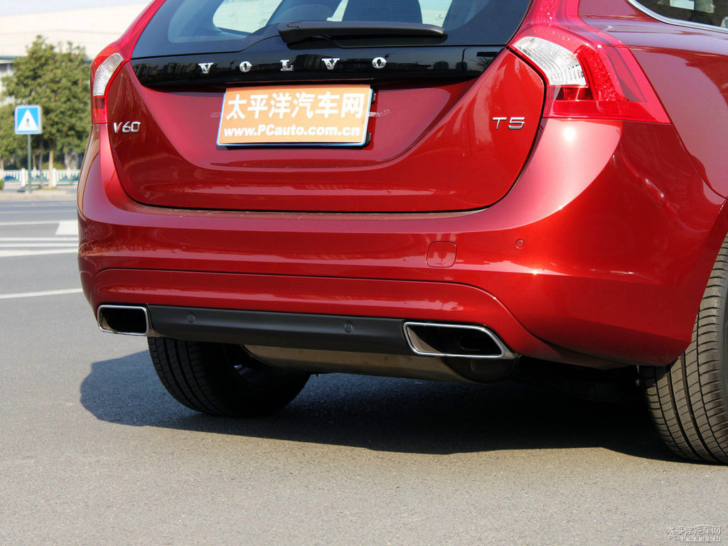 沃爾沃V60車尾外觀圖片