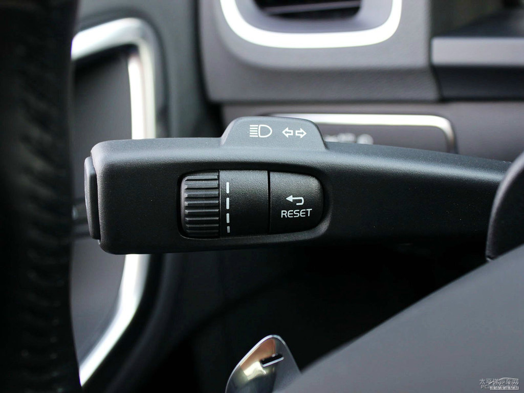 沃爾沃V60中控內飾圖片