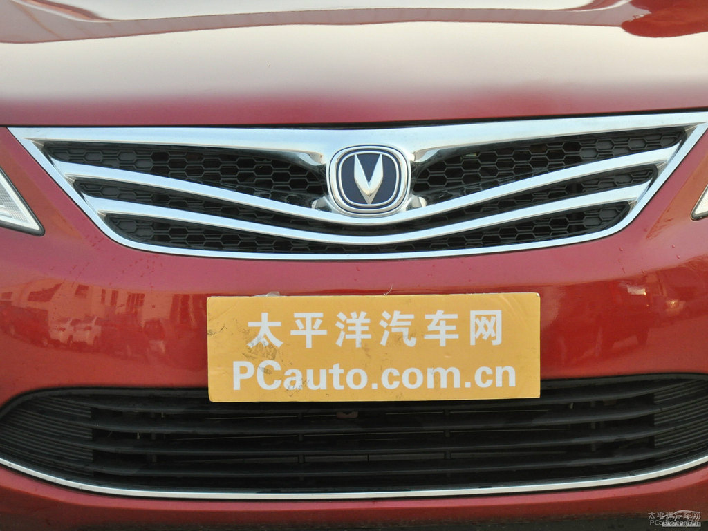 寶石紅逸動車頭外觀圖片