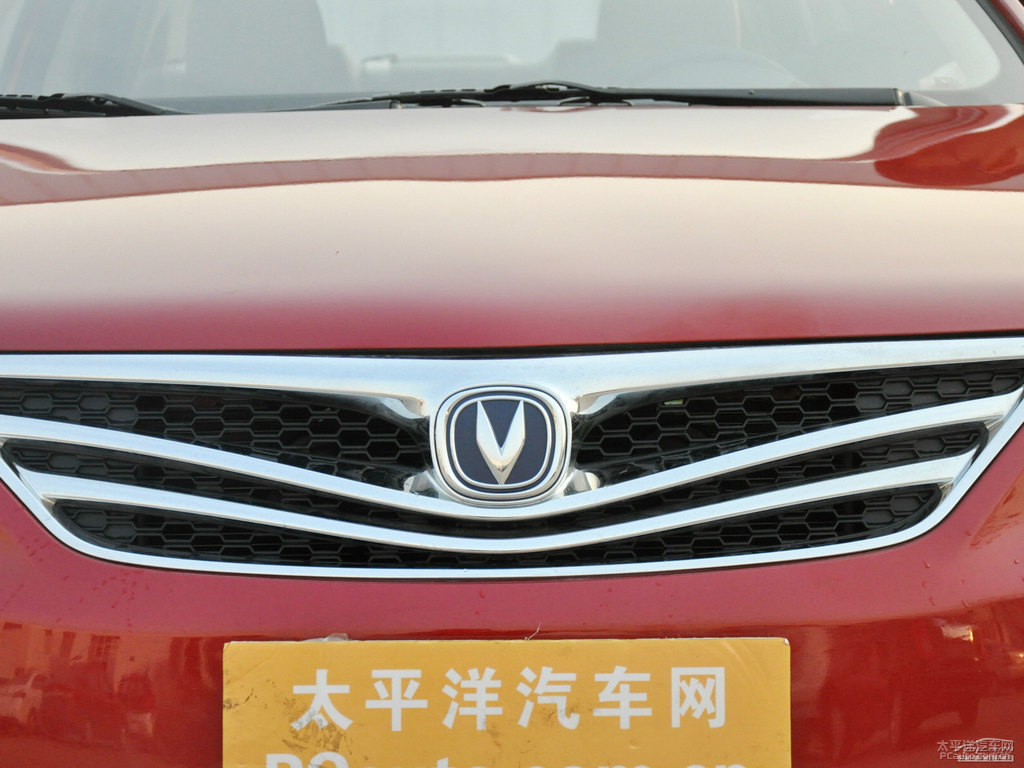 寶石紅逸動(dòng)車頭外觀圖片