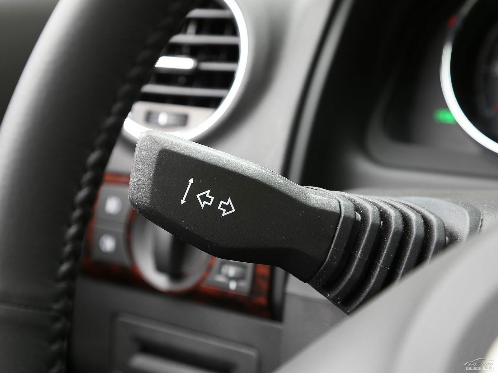 安德拉內(nèi)飾高清大圖