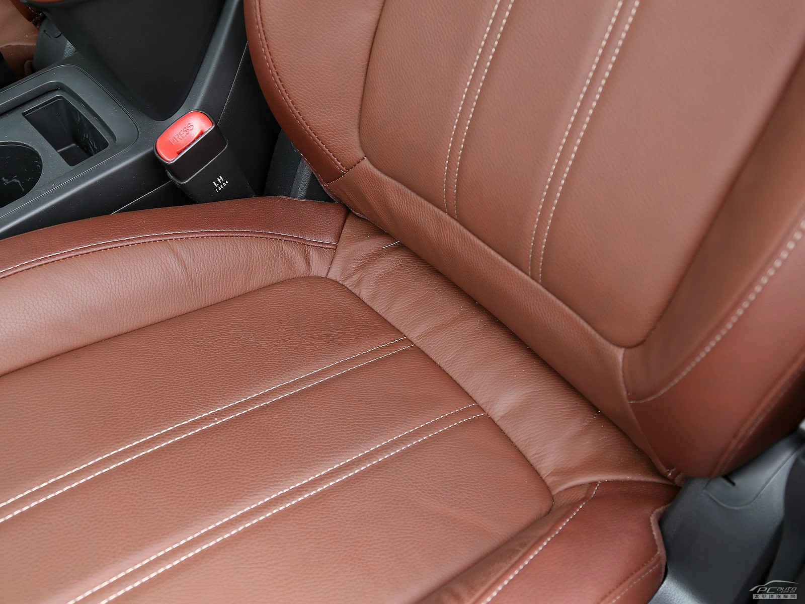 安德拉內(nèi)飾高清大圖