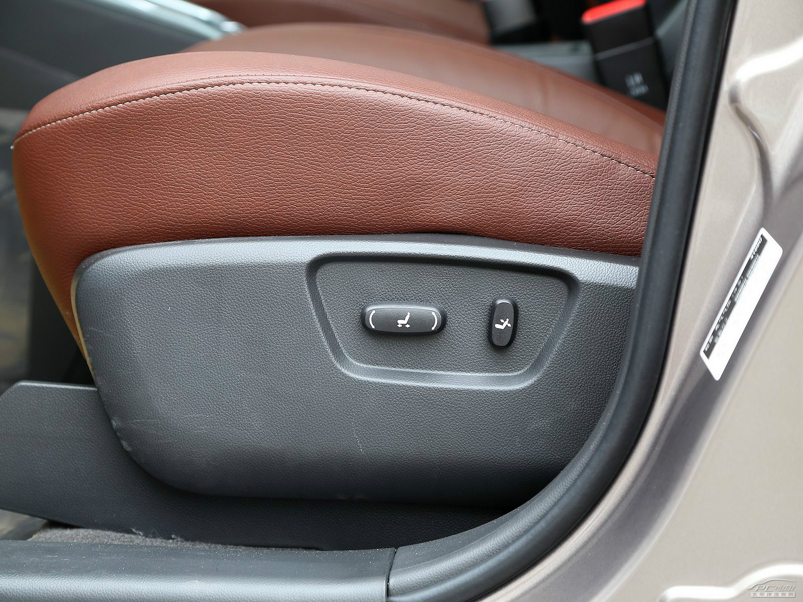 安德拉內(nèi)飾高清大圖