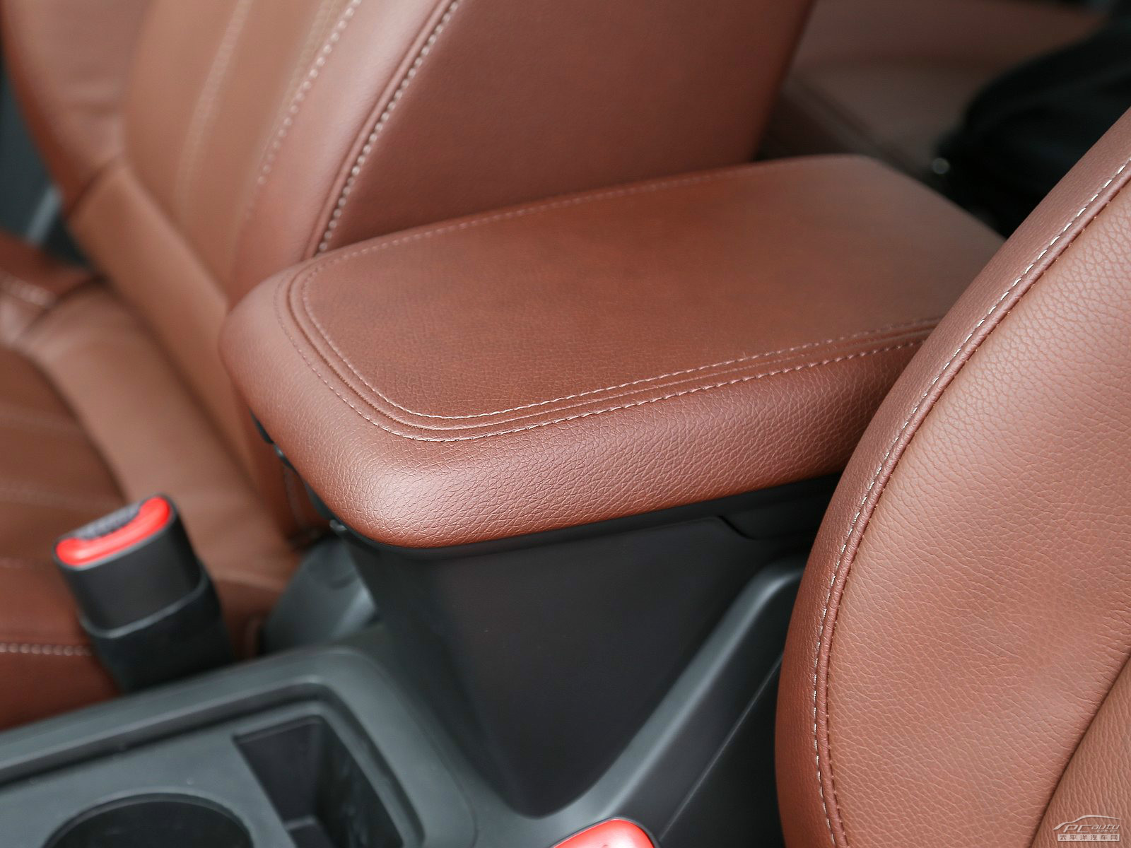 安德拉內(nèi)飾高清大圖