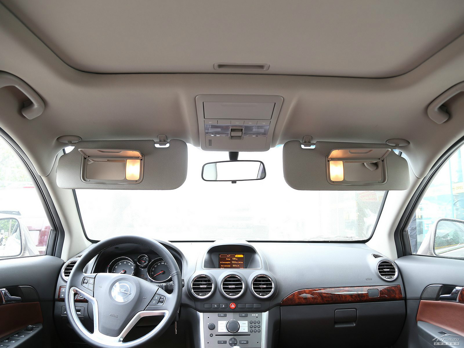 安德拉內(nèi)飾高清大圖