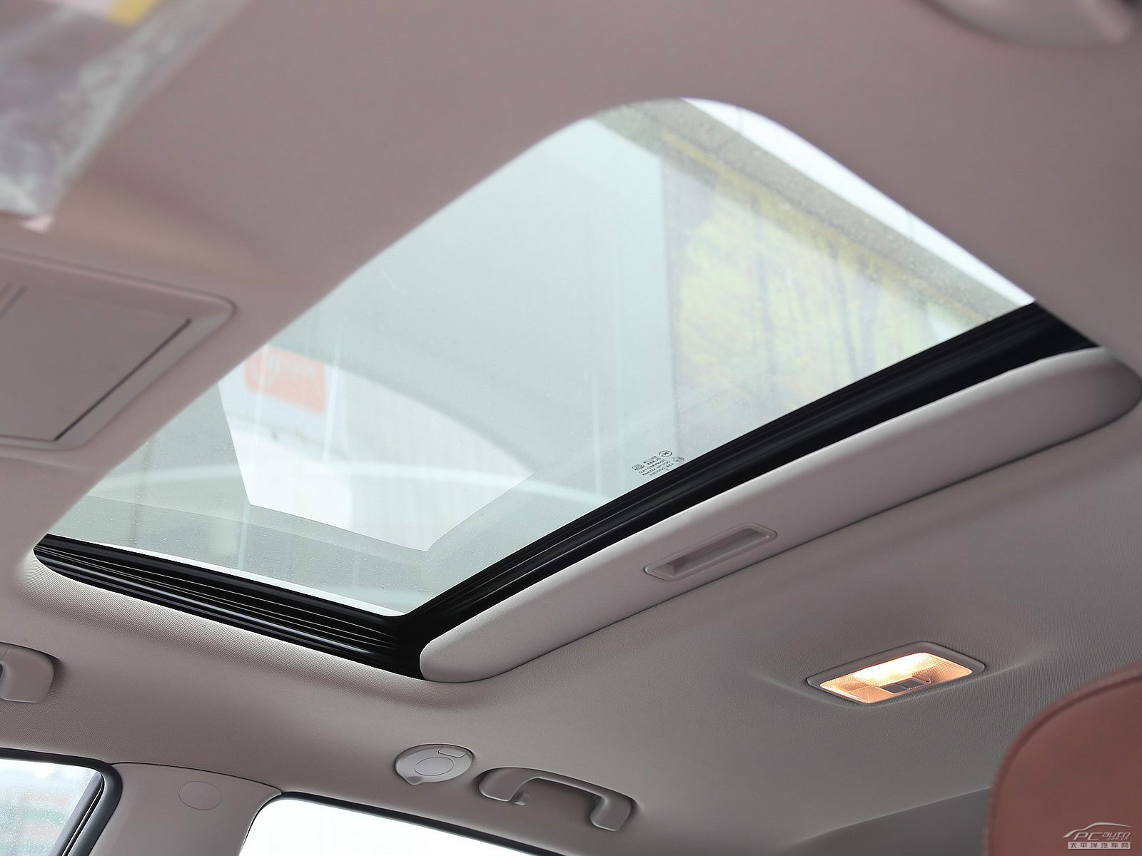 安德拉內(nèi)飾高清大圖