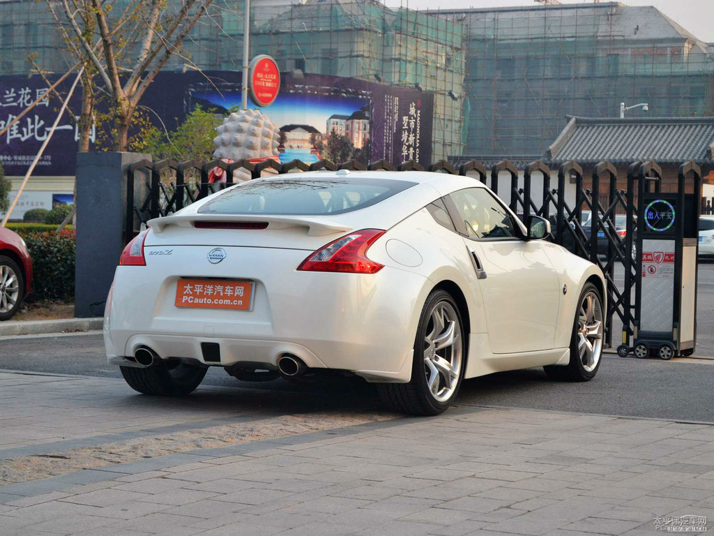 ɫծa(chn)370Z܇^^DƬ