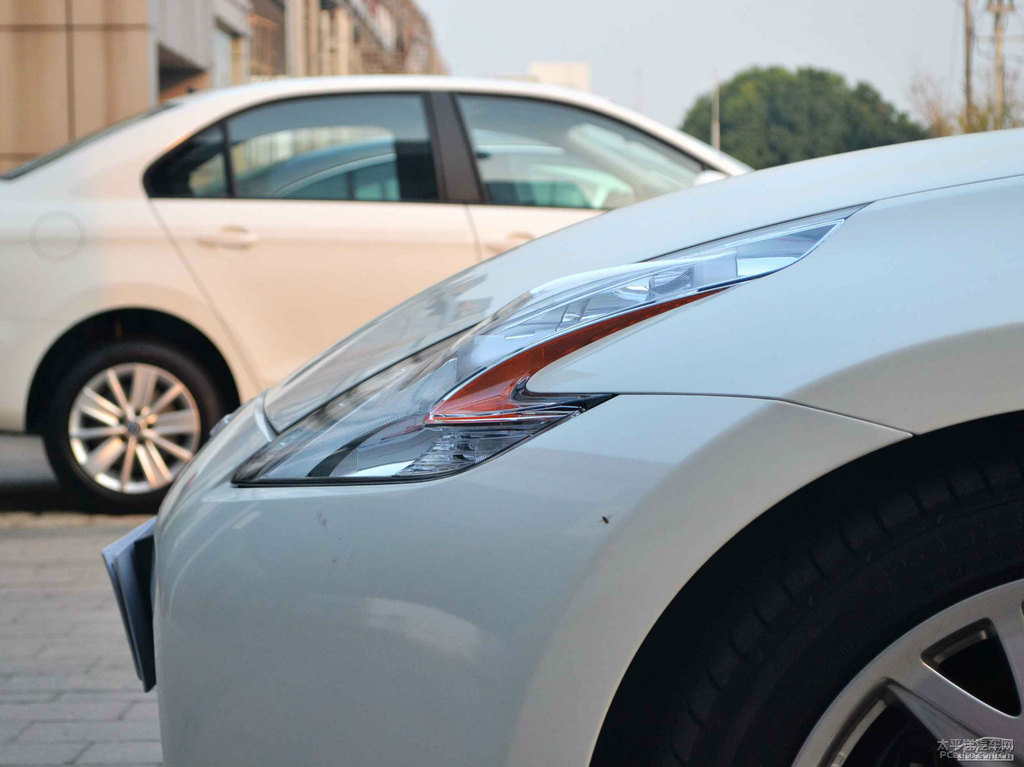 ɫծa(chn)370Z܇^^DƬ