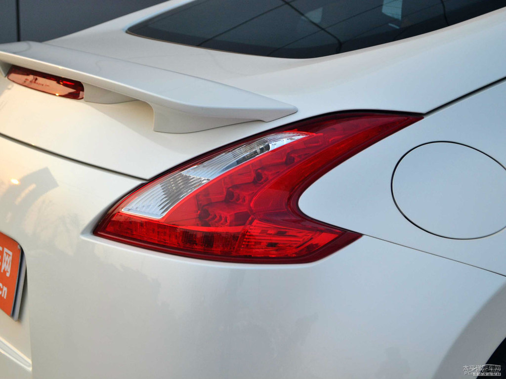 ɫծa(chn)370Z܇β^DƬ