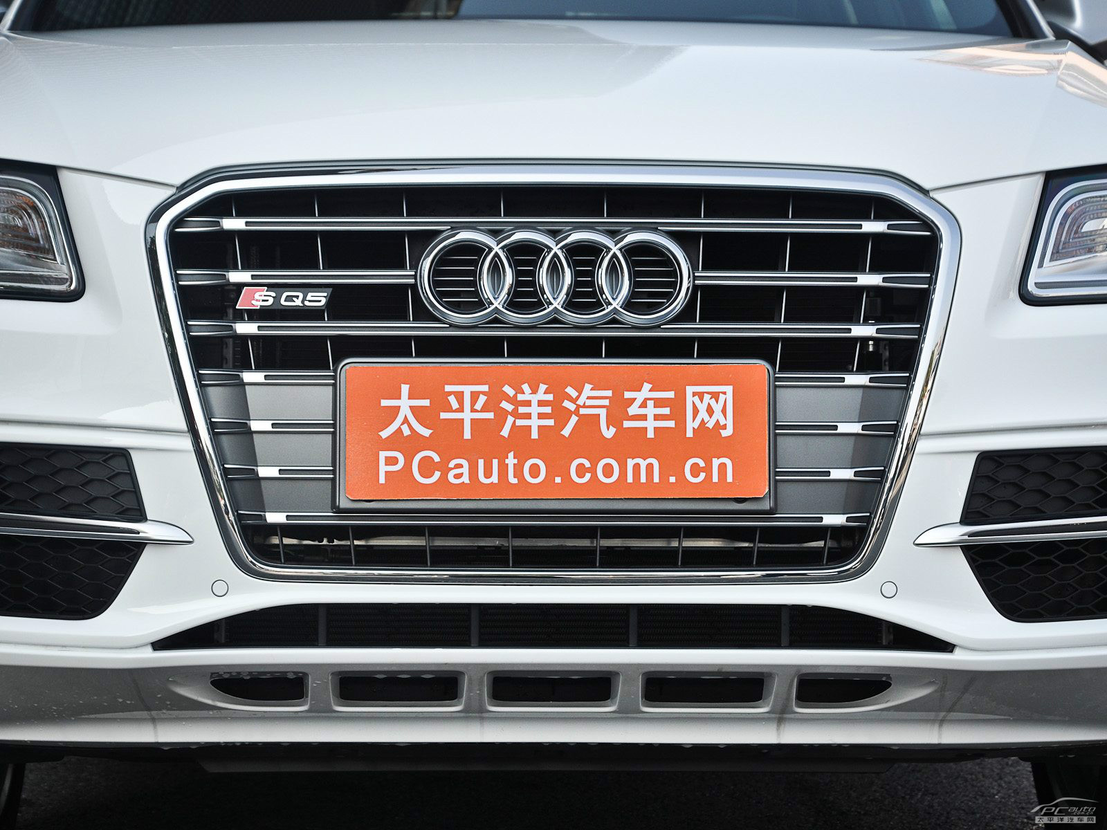 奧迪SQ5外觀高清大圖