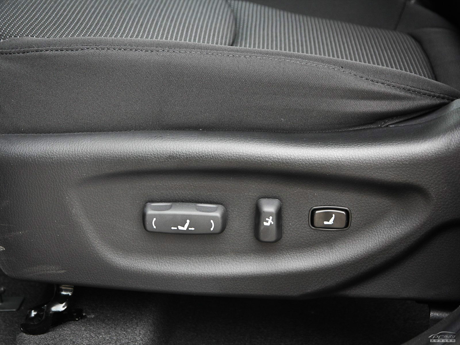 索蘭托內(nèi)飾高清大圖