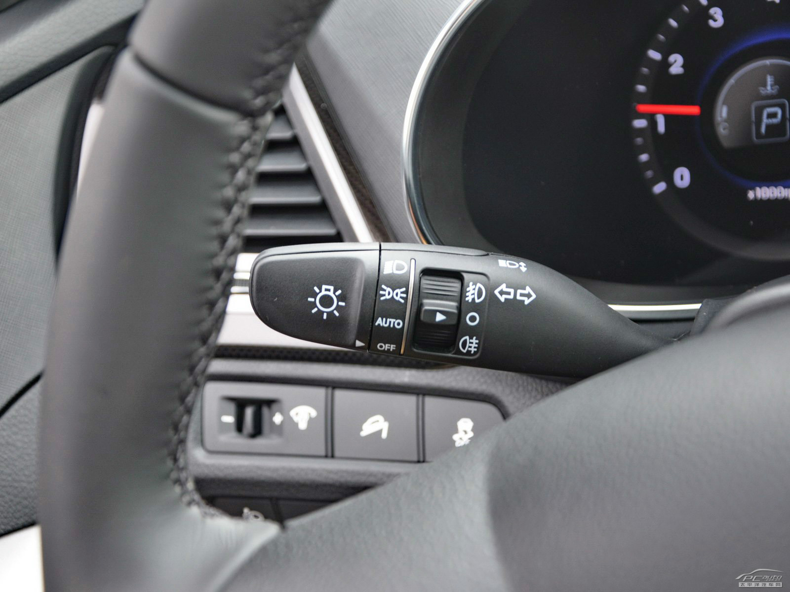 勝達(dá)(進(jìn)口)內(nèi)飾高清大圖