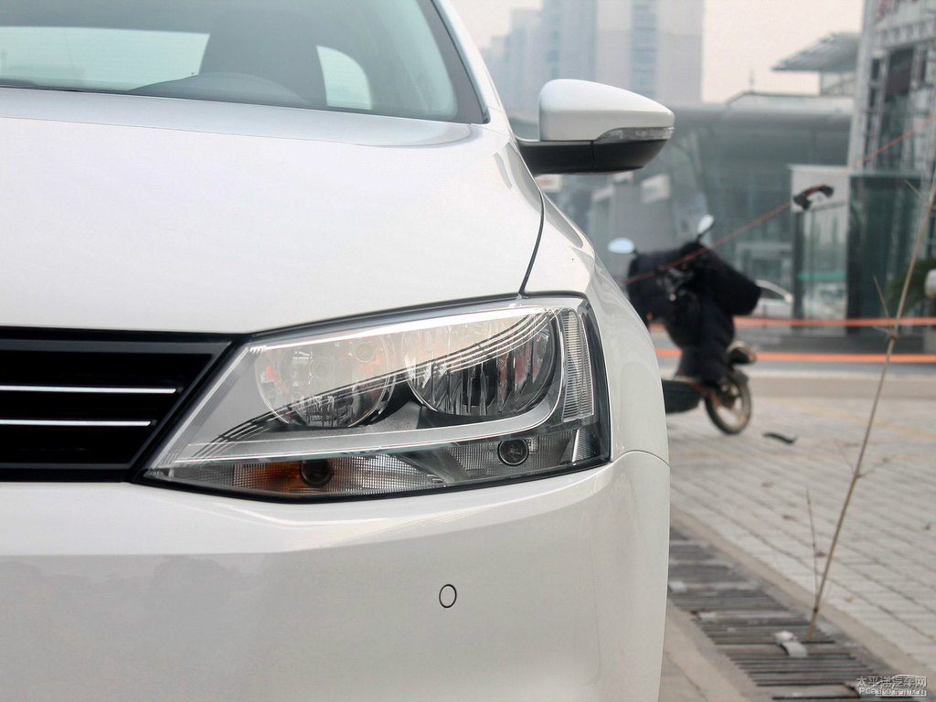 糖果白速騰車頭外觀圖片