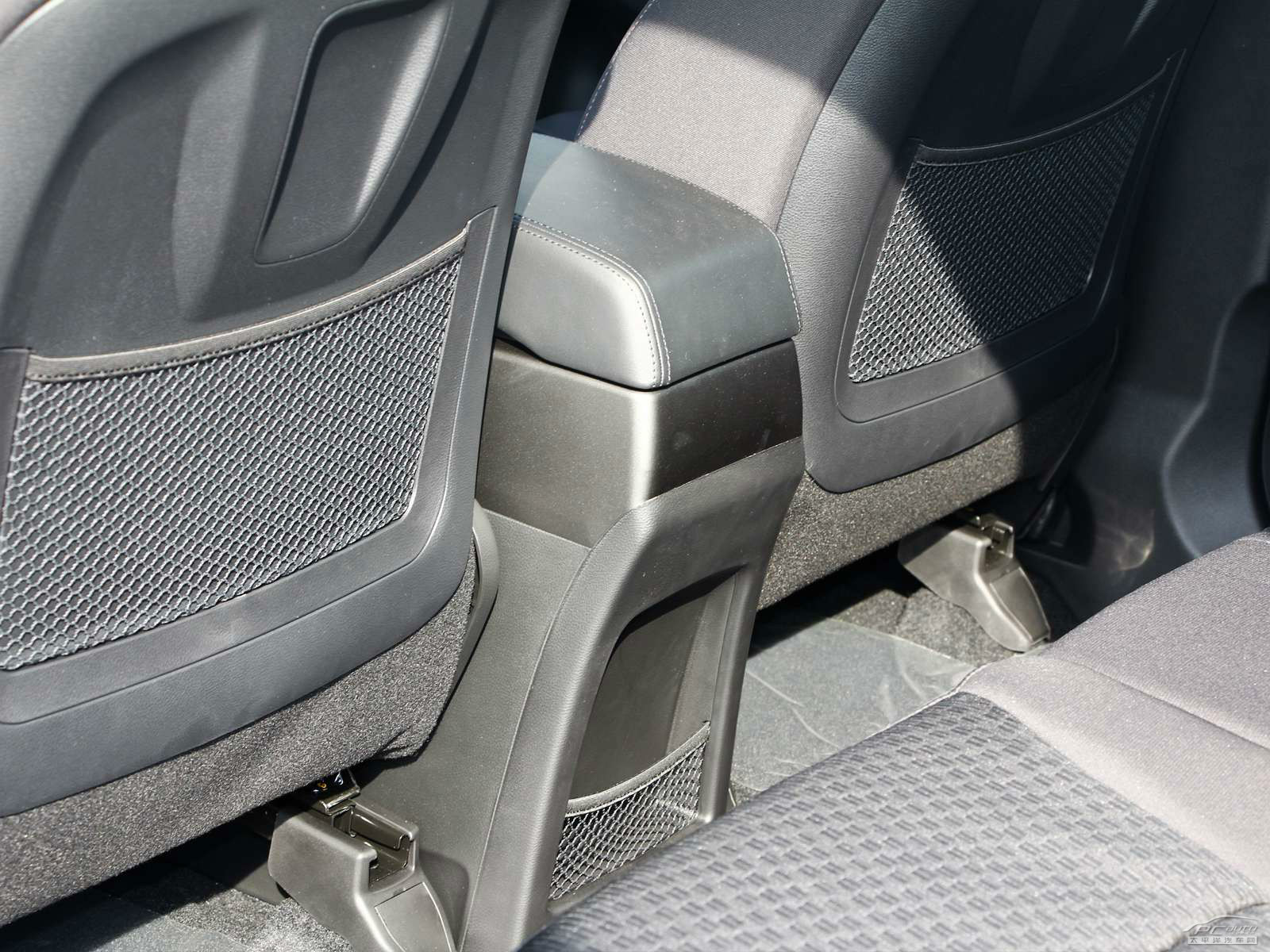 柯蘭多Korando內(nèi)飾高清大圖