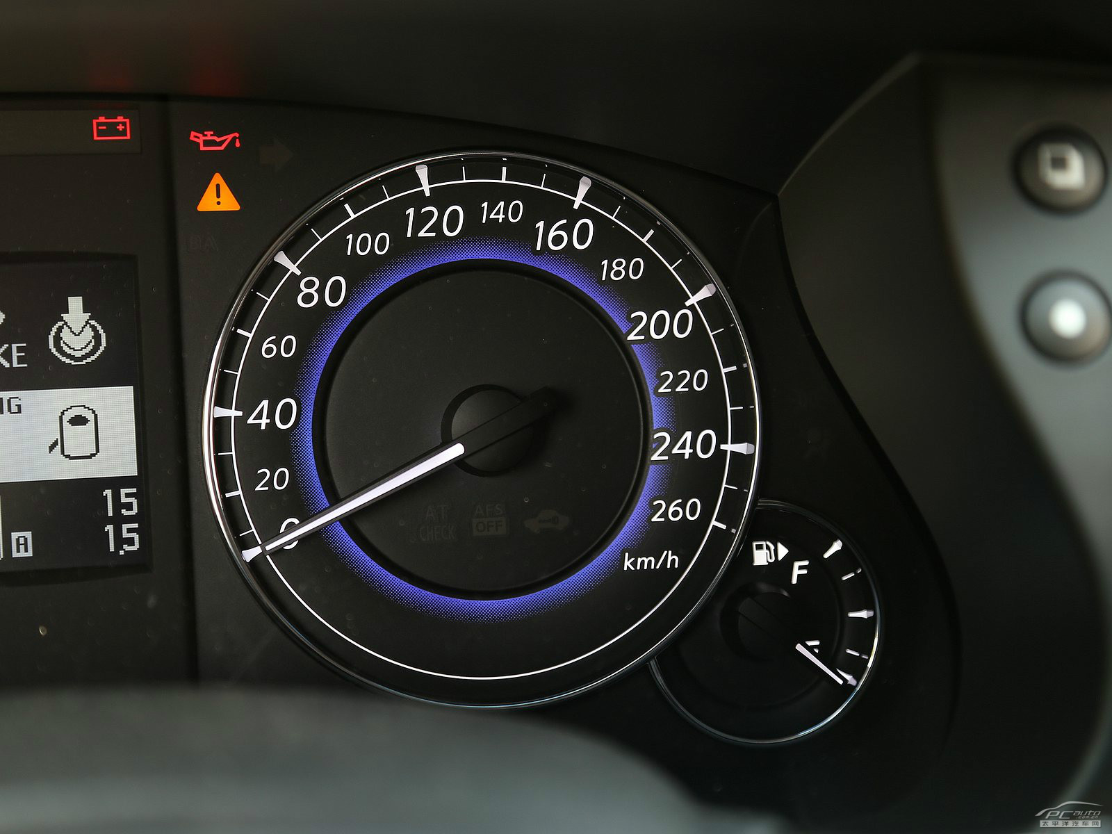 英菲尼迪QX50(進口)內(nèi)飾高清大圖