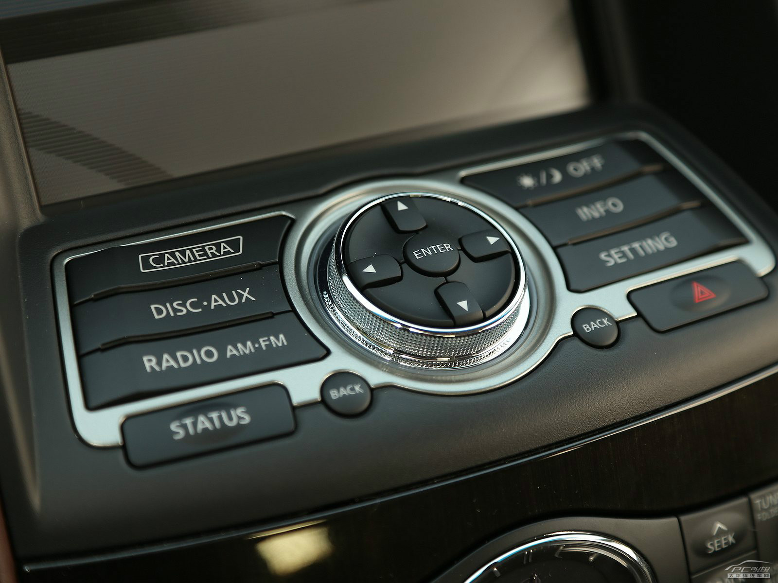 英菲尼迪QX50(進(jìn)口)內(nèi)飾高清大圖