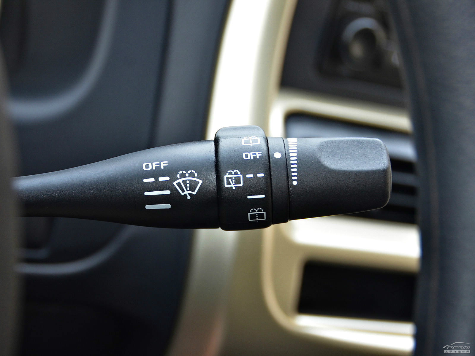 帕拉丁內飾高清大圖