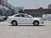 2013款 三廂 1.6L 手動(dòng)風(fēng)尚版 2013款 三廂 1.6L 手動(dòng)風(fēng)尚版