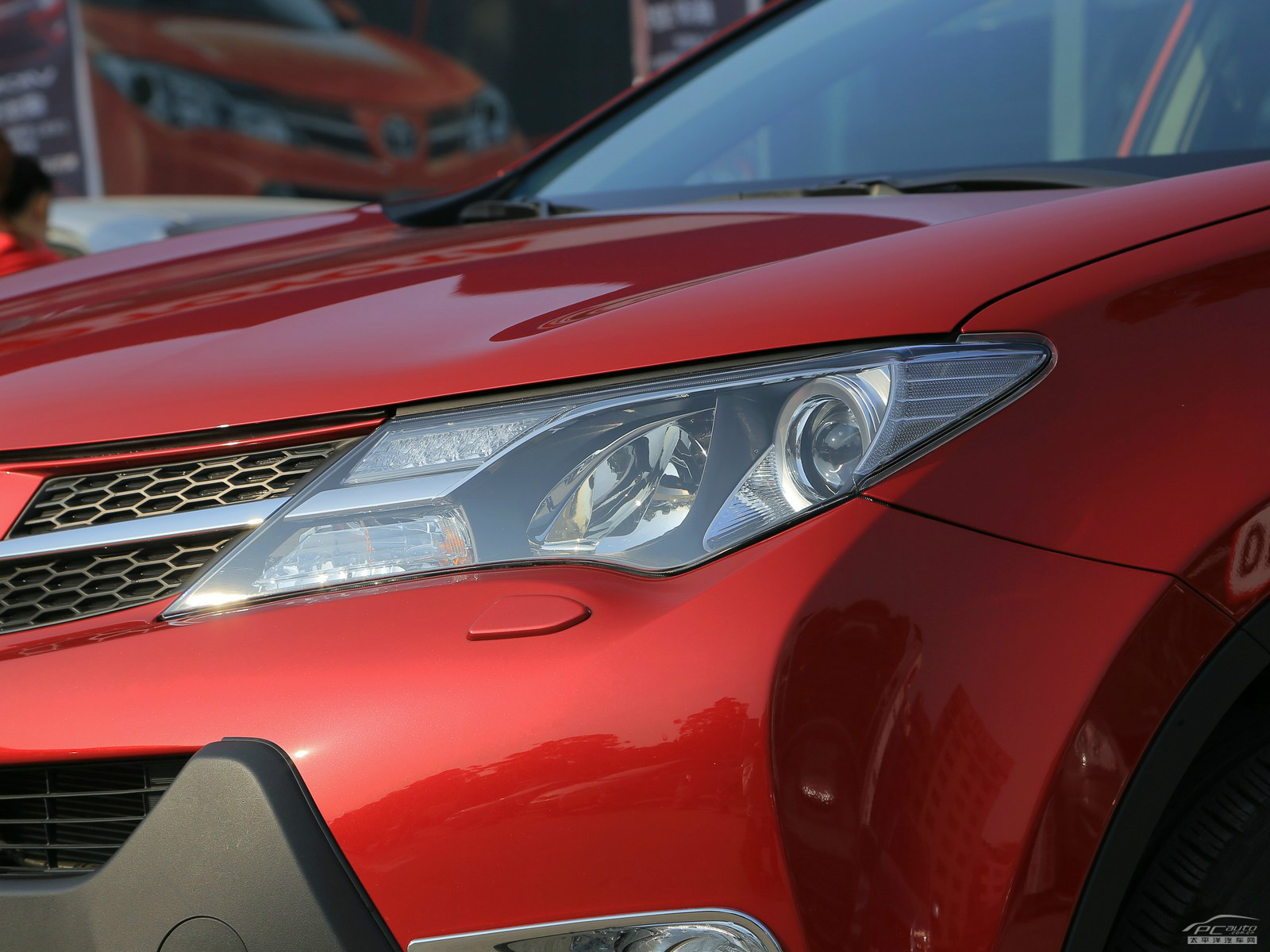 RAV4榮放外觀高清大圖