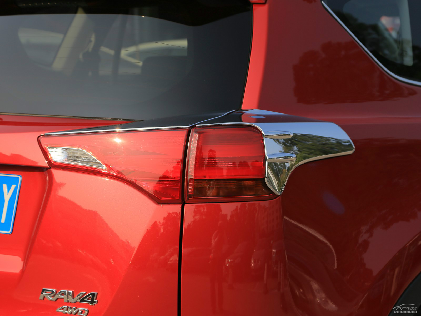 RAV4榮放外觀高清大圖