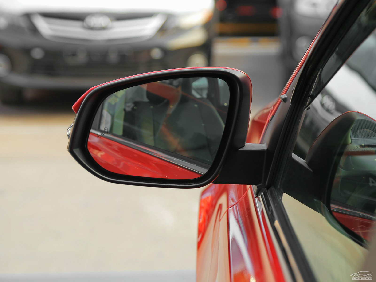RAV4榮放外觀高清大圖