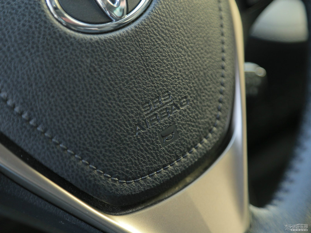 tĸɫRAV4sп؃(ni)DƬ