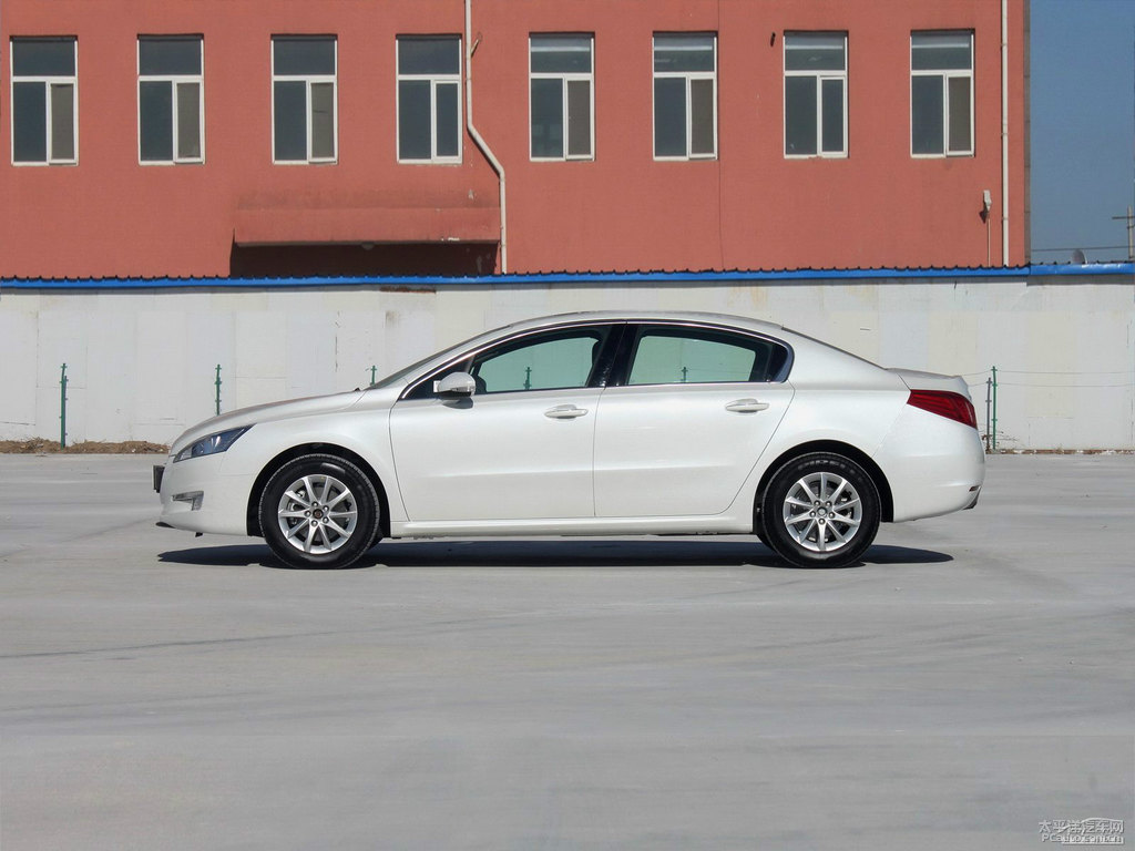 珠光白標(biāo)致508整車外觀外觀圖片