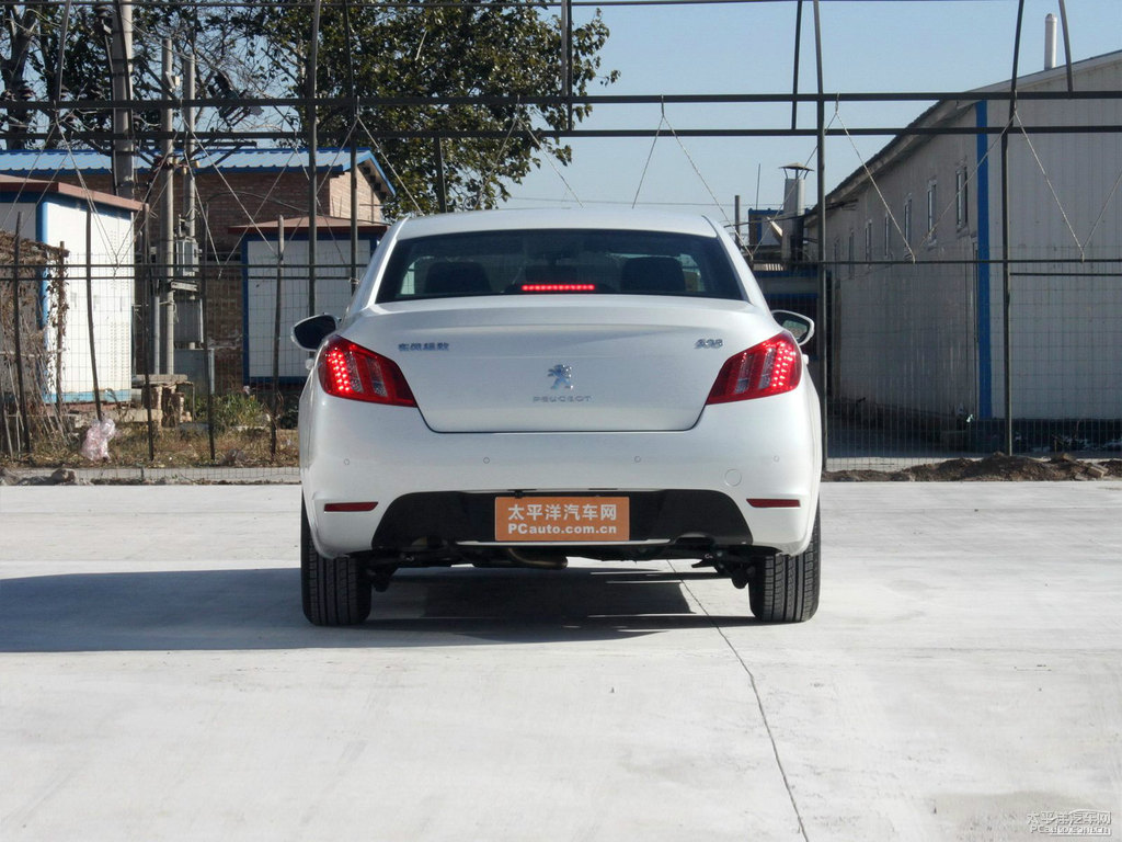 珠光白標(biāo)致508整車外觀外觀圖片