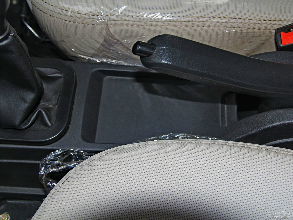 ɫ|L(fng)СV26(ch)ggDƬ