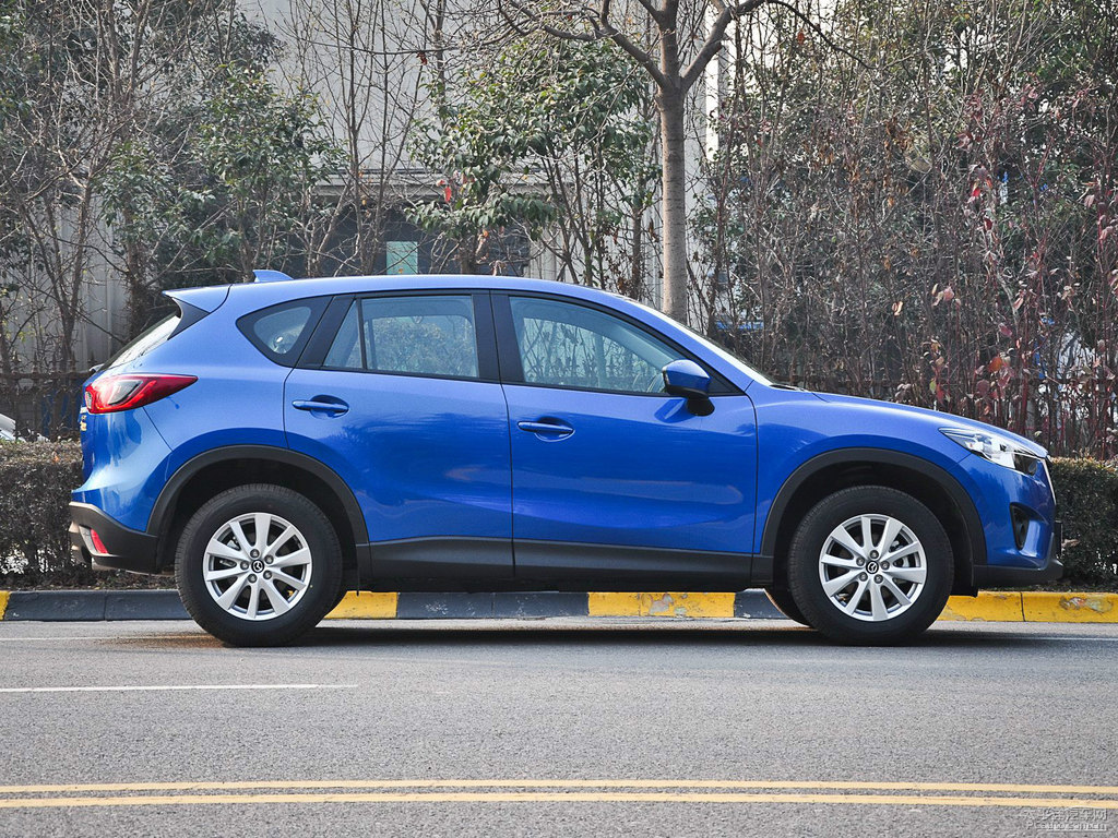 創(chuàng)馳藍(lán)馬自達(dá)CX-5整車(chē)外觀(guān)外觀(guān)圖片