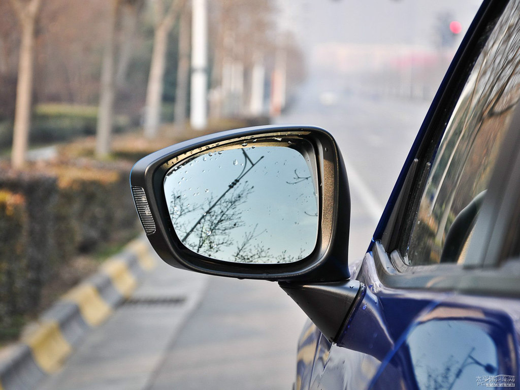 創(chuàng)馳藍(lán)馬自達(dá)CX-5車身外觀圖片
