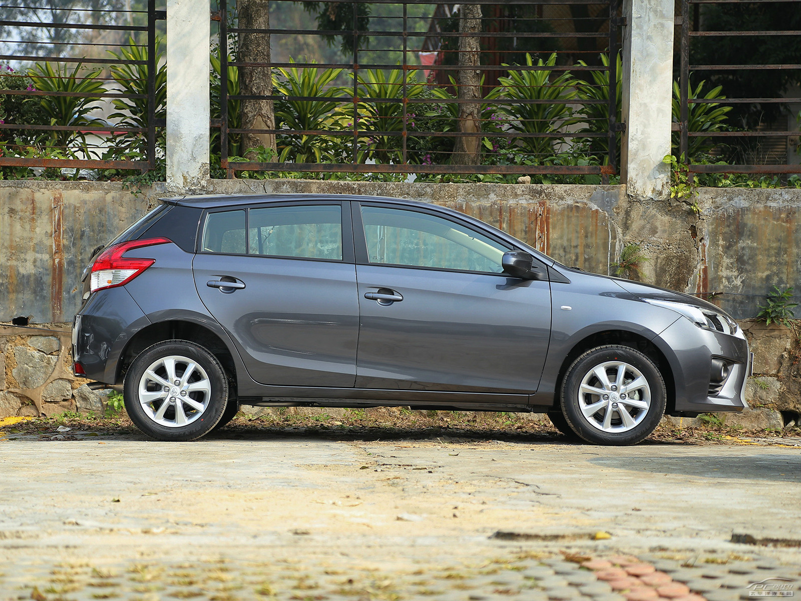 YARiS L 致炫外觀高清大圖