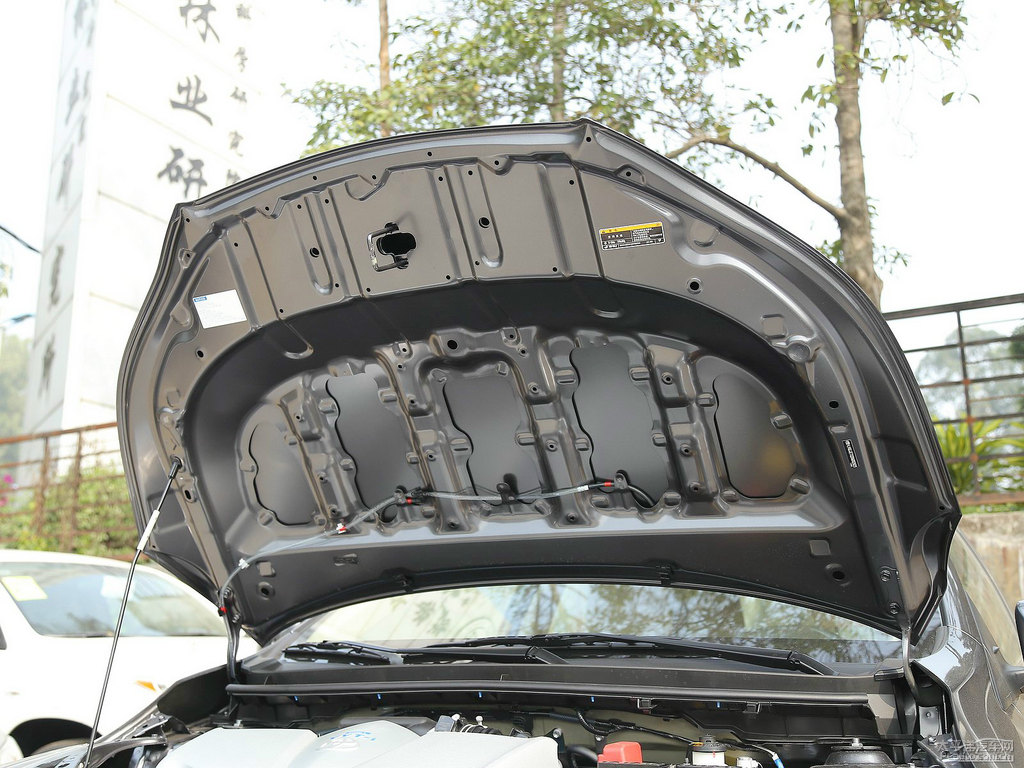 烏金灰YARiS L 致炫發(fā)動機其它細節(jié)圖片