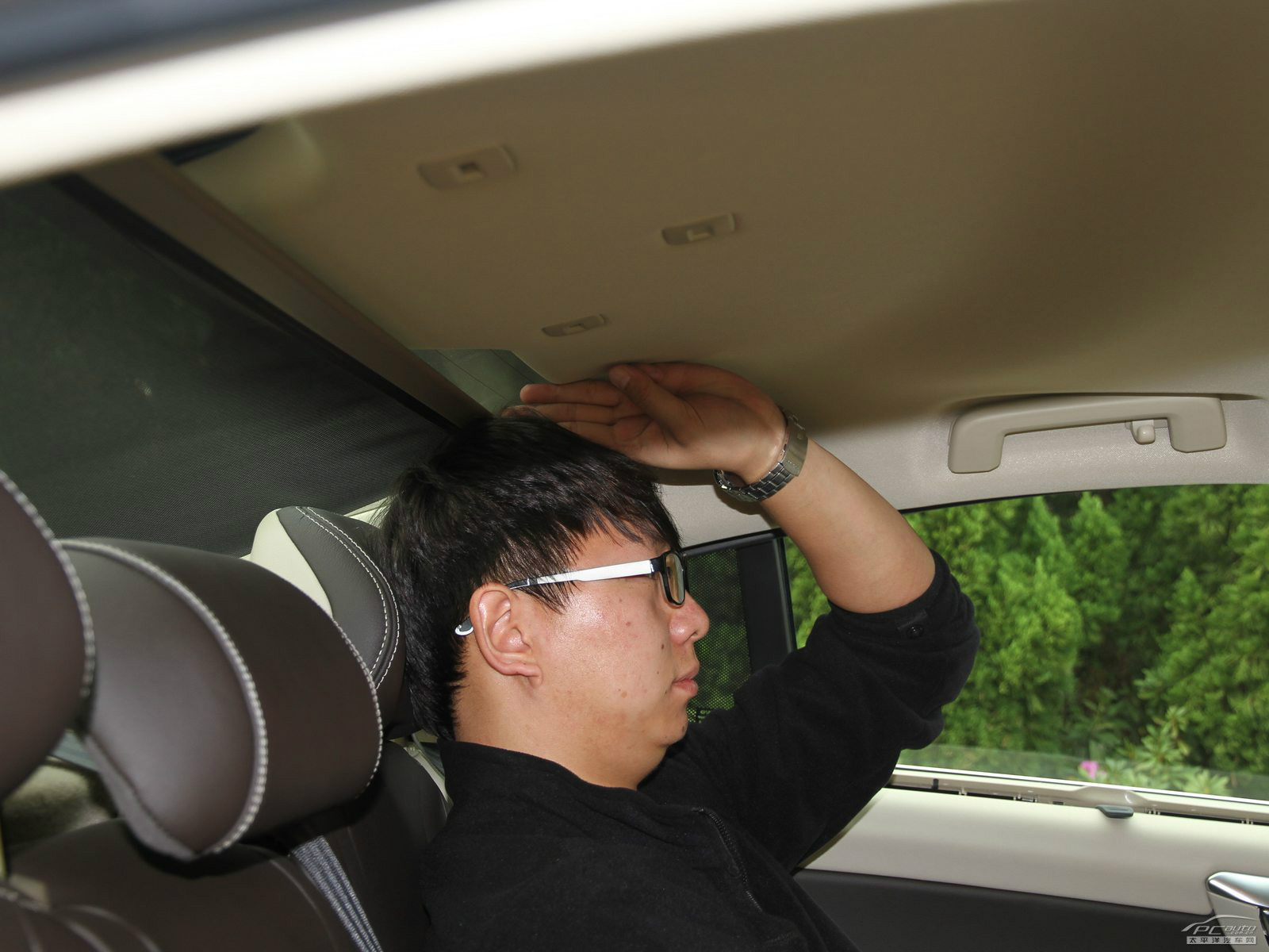 沃爾沃S60空間高清大圖