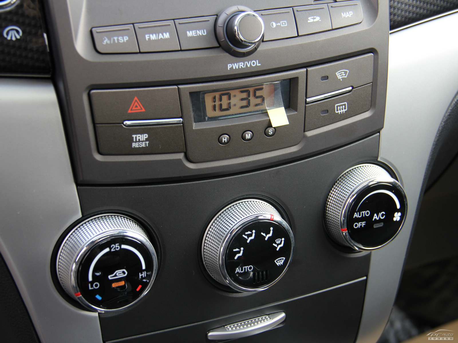 柯蘭多Korando內(nèi)飾高清大圖