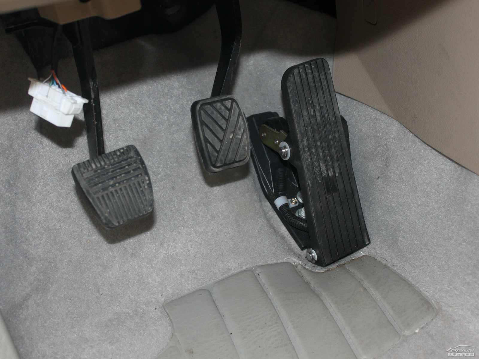 路盛E70內(nèi)飾高清大圖