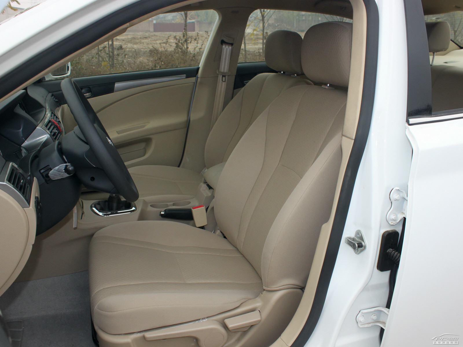 路盛E70內飾高清大圖