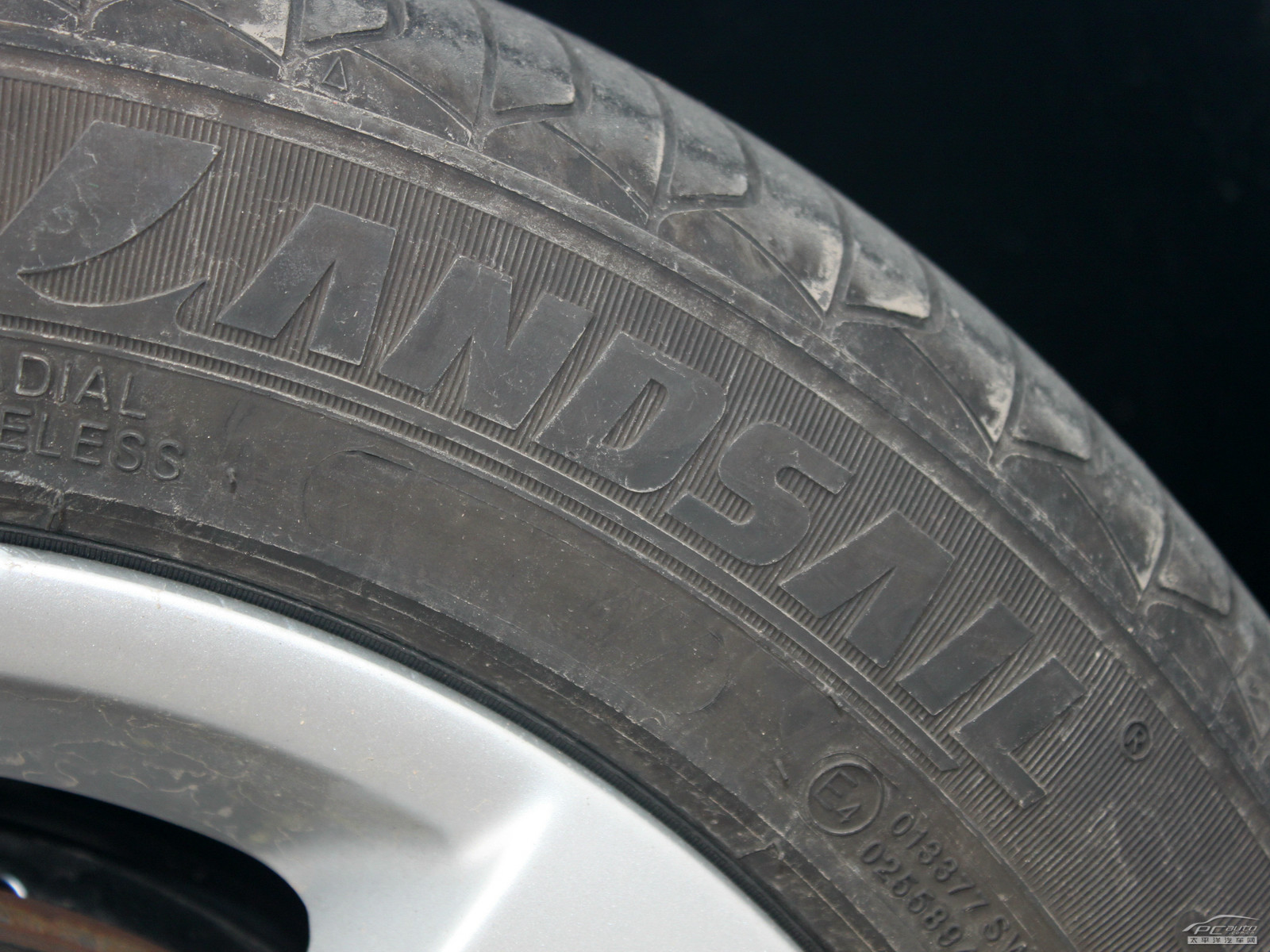 路盛E70細(xì)節(jié)高清大圖