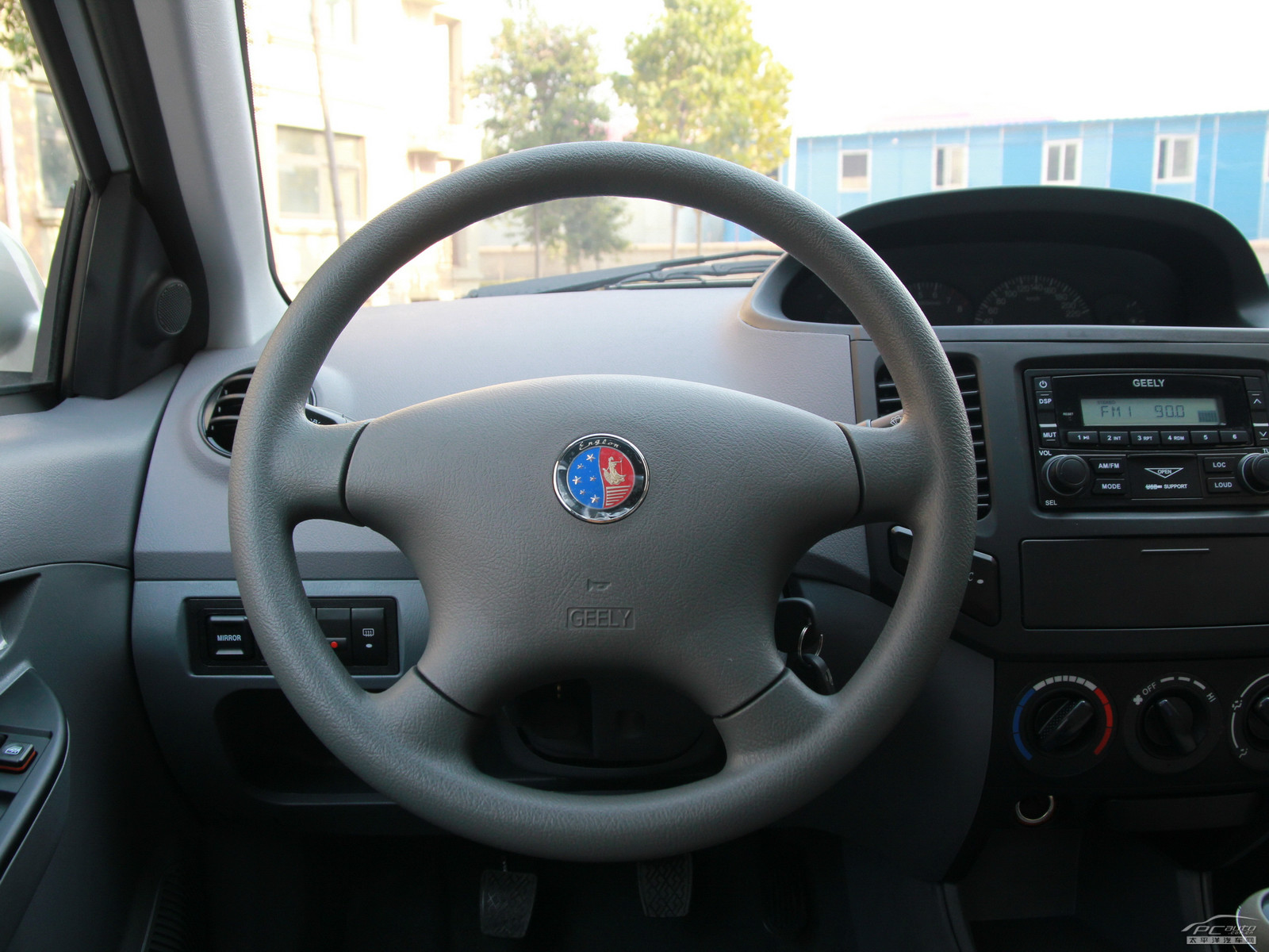 新金剛內(nèi)飾高清大圖