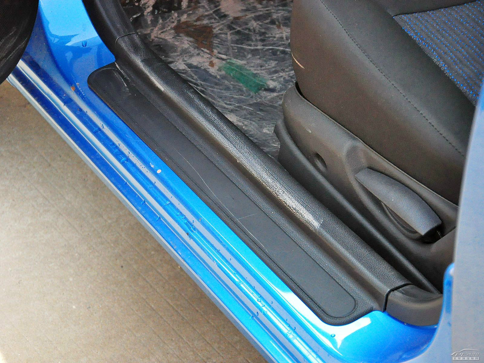 力帆330內(nèi)飾高清大圖