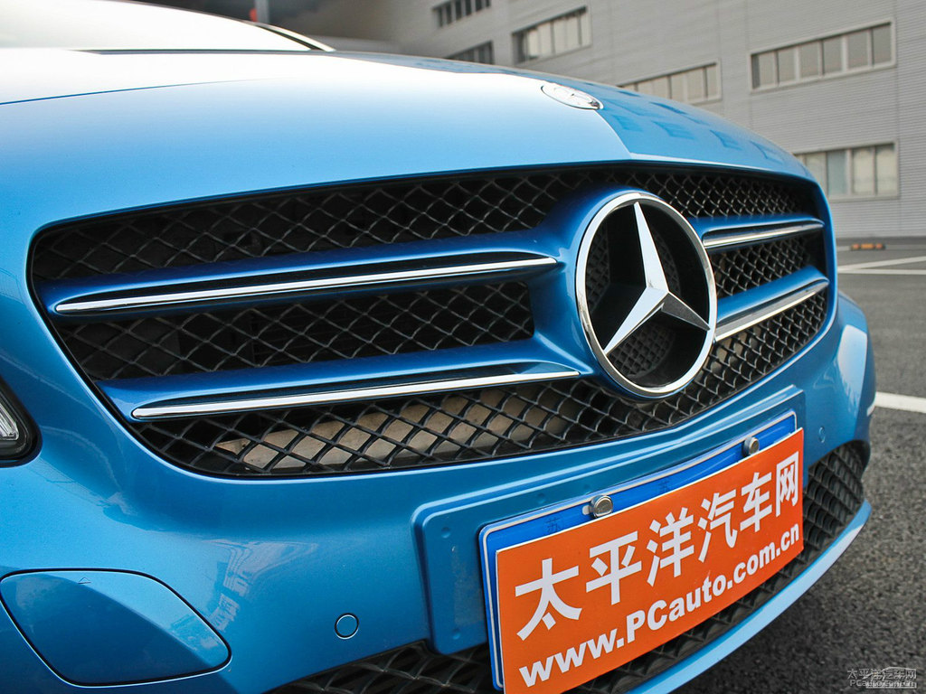 南海藍奔馳A級(進口)車頭外觀圖片
