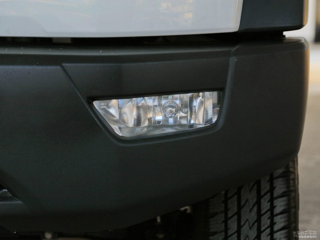 珠峰白北京BJ40車頭外觀圖片